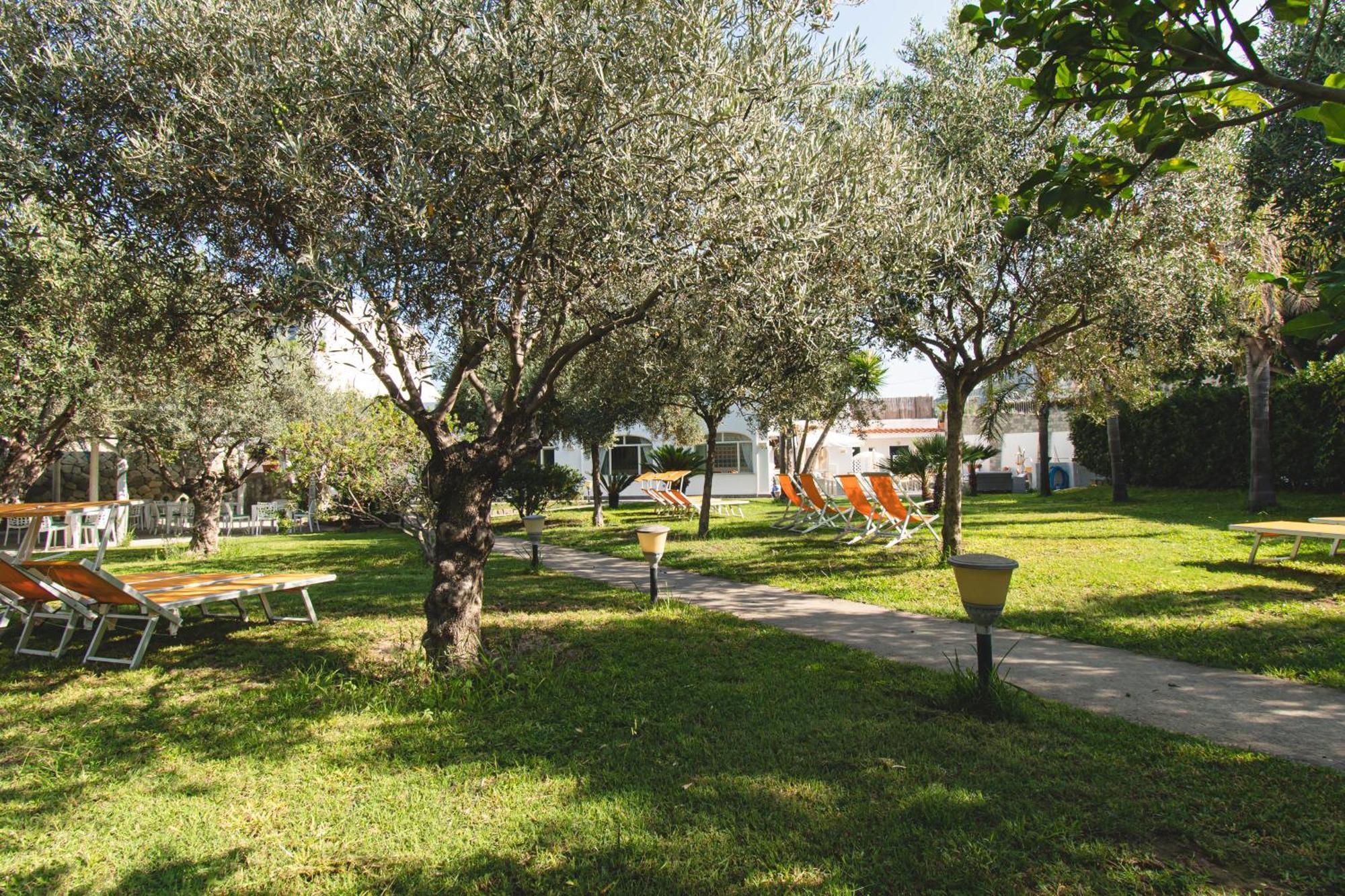 Hotel Park Victoria Forio  Bagian luar foto