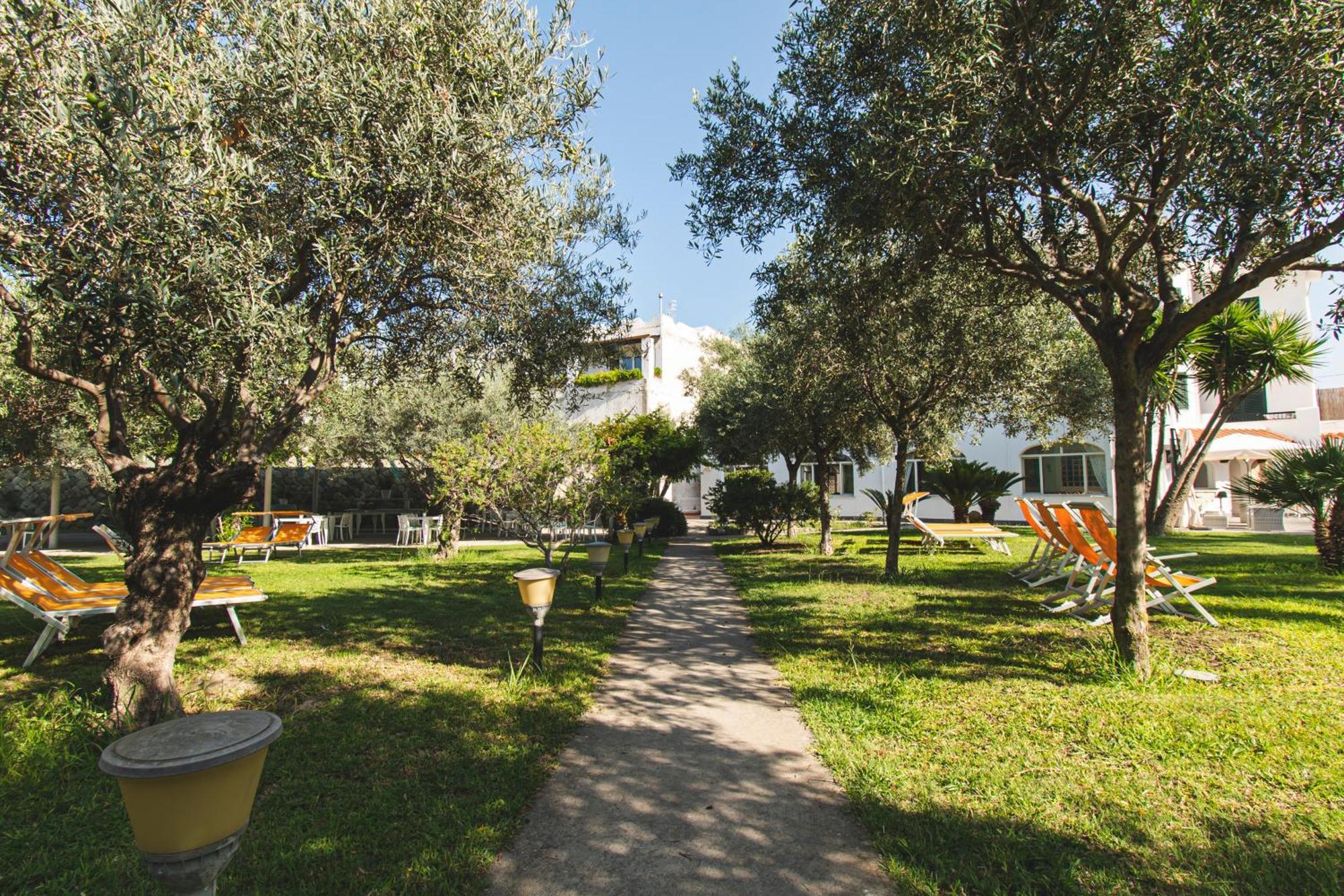 Hotel Park Victoria Forio  Bagian luar foto