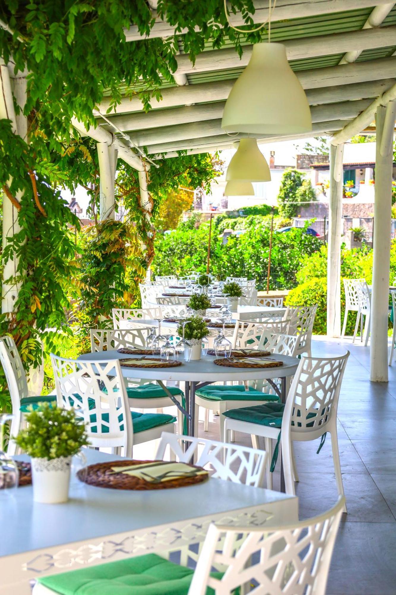 Hotel Park Victoria Forio  Bagian luar foto