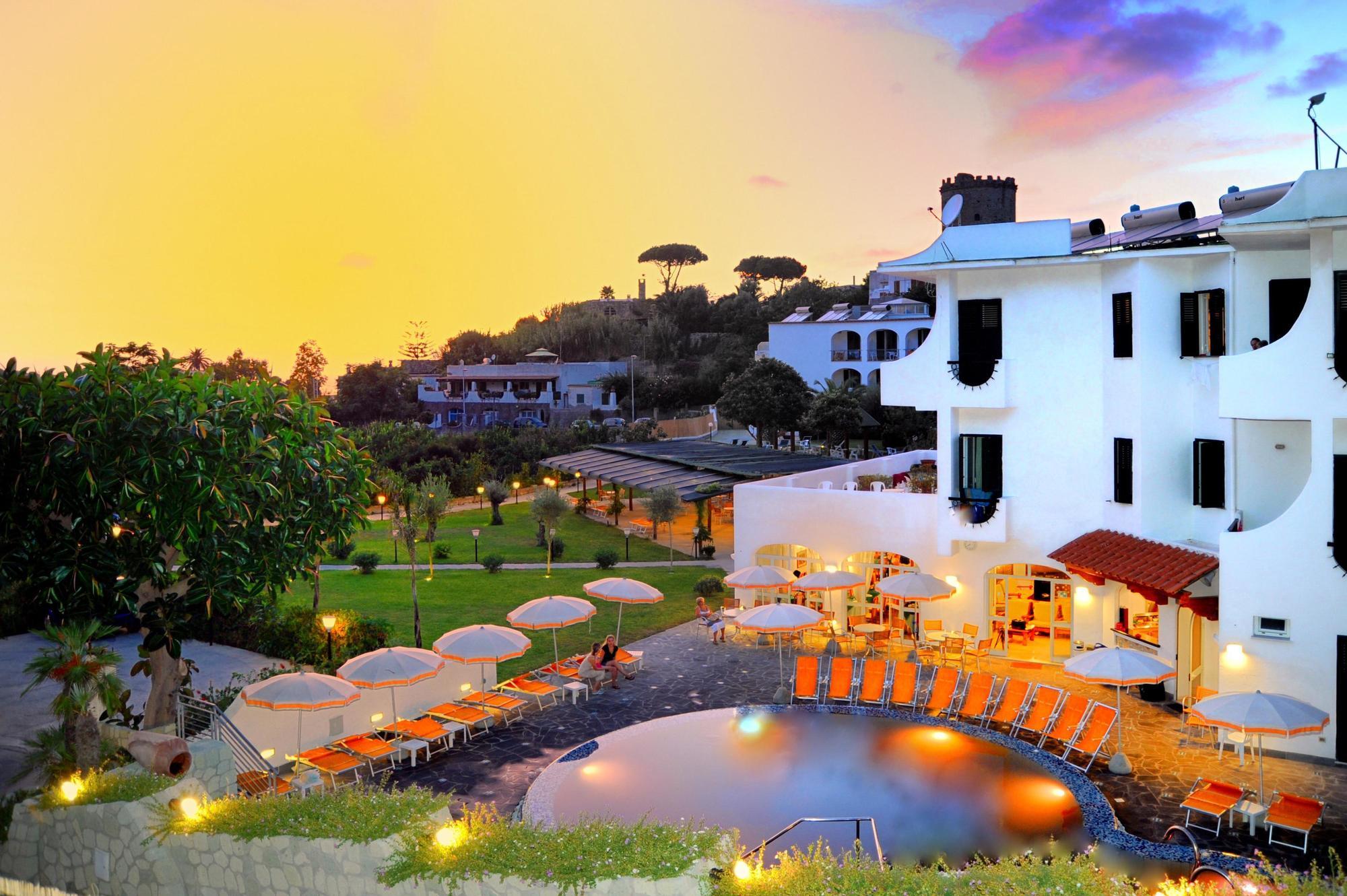Hotel Park Victoria Forio  Bagian luar foto